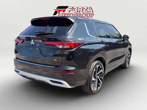 Used 2023 Mitsubishi Outlander SE FWD image 6