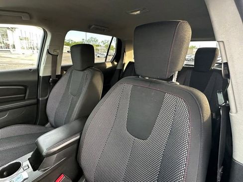 Used 2017 GMC Terrain SLE FWD image 25