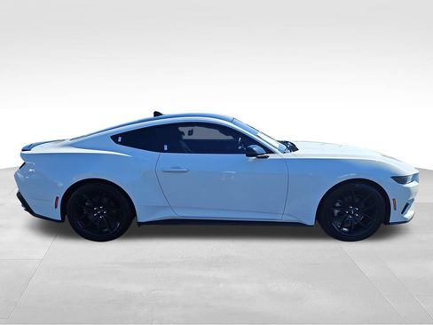 Used 2024 Ford Mustang Coupe RWD image 6