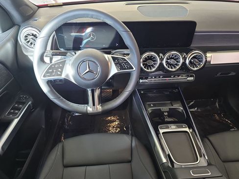 New 2026 Mercedes-Benz GLB 250 GLB 250 image 17