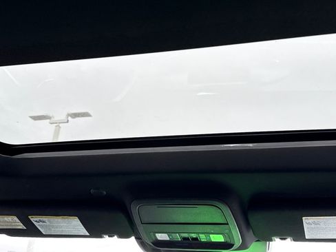 Certified 2020 Ford Explorer XLT w/ Equipment Group 202A image 16