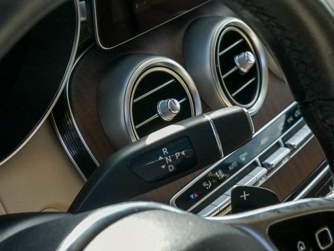 Used 2020 Mercedes-Benz GLC 300 GLC 300 image 18