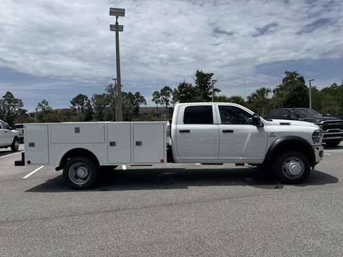 New 2026 RAM 5500 Tradesman w/ Chrome Appearance Group AWD/4WD image 2