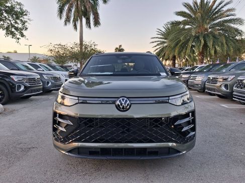 New 2026 Volkswagen Tiguan SE R-Line FWD image 2