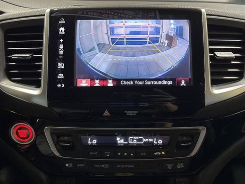 Used 2017 Honda Ridgeline Black Edition image 11