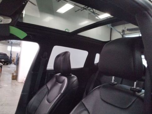 Used 2025 Jeep Compass Limited w/ Driver Assist Group I image 31