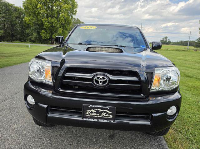 Used 2006 Toyota Tacoma PreRunner w/ TRD Sport Pkg #3 RWD image 3