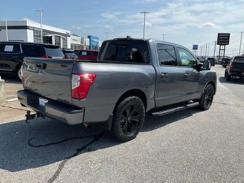 Used 2023 Nissan Titan SV w/ SV Convenience Package RWD image 23