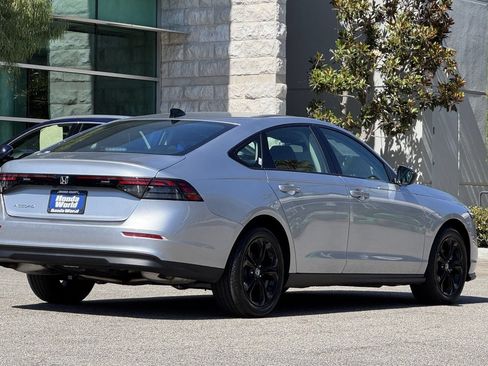 Certified 2025 Honda Accord SE image 10