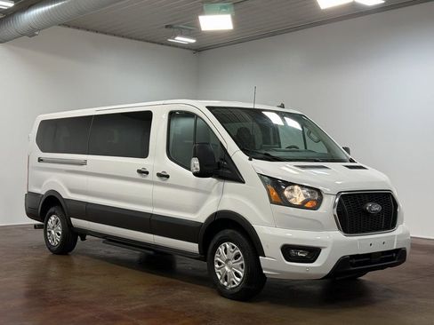 Used 2023 Ford Transit 350 XLT image 26