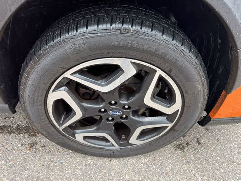 Used 2019 Subaru Crosstrek 2.0i Limited w/ Moonroof Package w/Navigation image 11