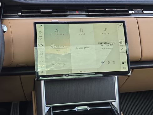 New 2026 Land Rover Range Rover Long Wheelbase SE image 20