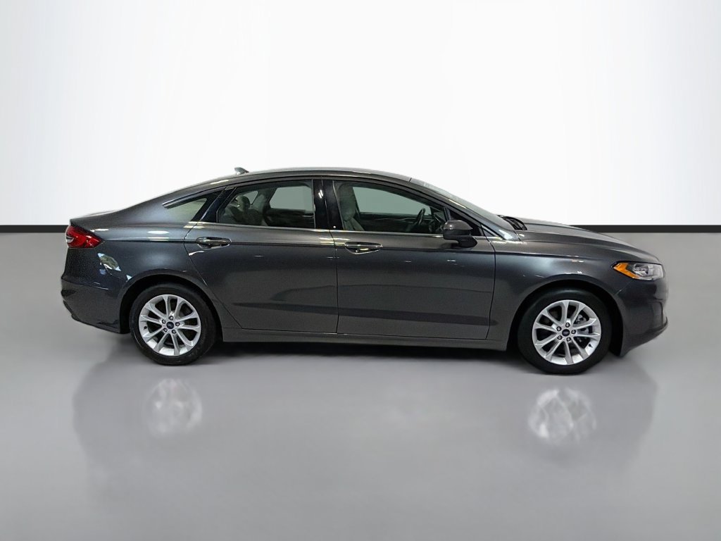 Used 2020 Ford Fusion SE FWD image 10