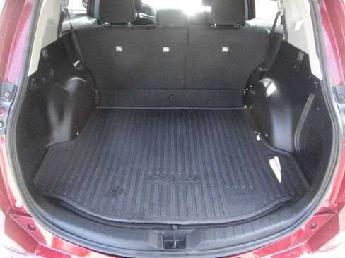 Used 2018 Toyota RAV4 LE w/ All Weather Liner Package AWD/4WD image 11