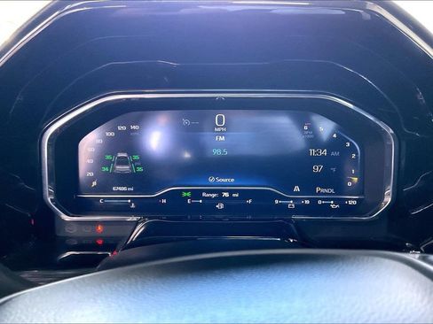 Used 2025 Chevrolet Silverado 1500 LT RWD image 7