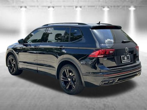 Certified 2024 Volkswagen Tiguan SE R-Line FWD image 3