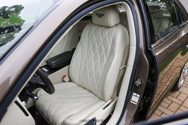 Used 2014 Bentley Flying Spur W12 AWD/4WD image 37