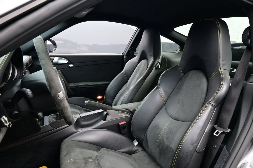Used 2010 Porsche 911 GT3 RWD image 5