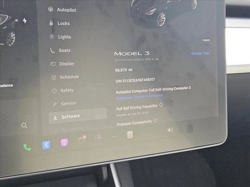 Used 2019 Tesla Model 3 Standard Range Plus image 10