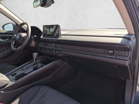 Used 2025 Honda Accord SE image 21