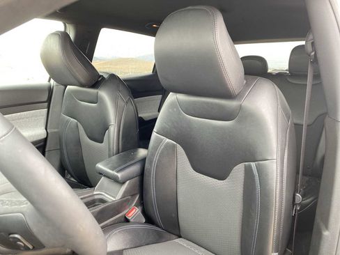 Used 2023 Jeep Compass Latitude w/ Convenience Group image 15