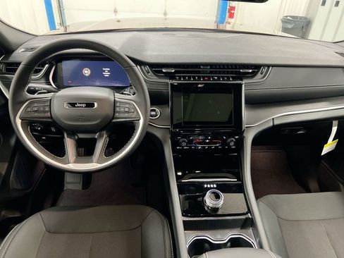 New 2026 Jeep Grand Cherokee L Laredo AWD/4WD image 10