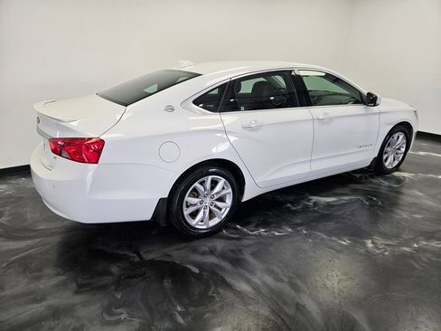 Used 2016 Chevrolet Impala LT w/ Convenience Package FWD image 13