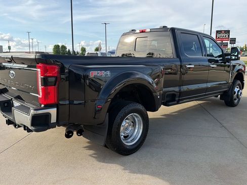 Used 2023 Ford F350 Lariat w/ Lariat Ultimate Package AWD/4WD image 24