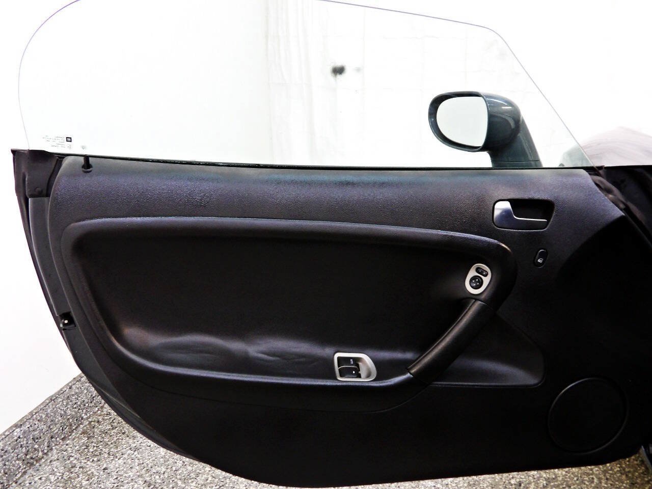 Used 2008 Pontiac Solstice GXP w/ Premium Package RWD image 9
