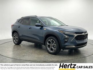 Used 2025 Chevrolet Trax LT video 1