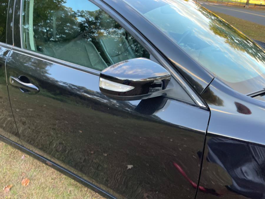Used 2016 Nissan Altima 3.5 SL w/ 3.5 Technology Package FWD image 4