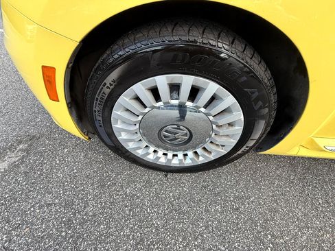 Used 2014 Volkswagen Beetle 1.8T image 24