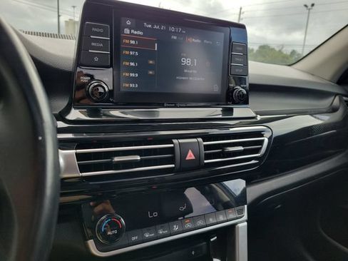 Used 2021 Kia Seltos EX AWD/4WD image 14