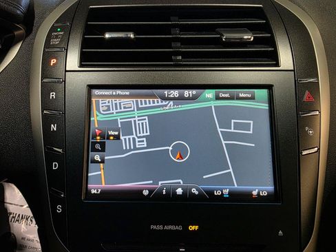 Used 2013 Lincoln MKZ FWD image 33