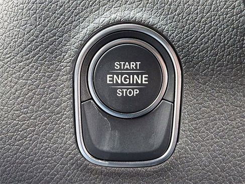 Used 2025 Mercedes-Benz Sprinter 2500 image 22