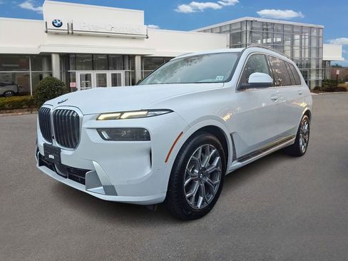 Certified 2023 BMW X7 xDrive40i w/ Premium Package image 1