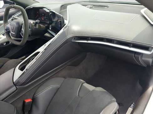 Used 2024 Chevrolet Corvette Stingray Preferred Conv w/ Z51 Performance Package RWD image 20