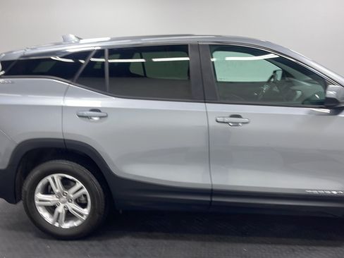 Used 2024 GMC Terrain SLE AWD/4WD image 21