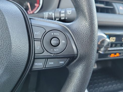 Used 2024 Toyota RAV4 XLE image 17