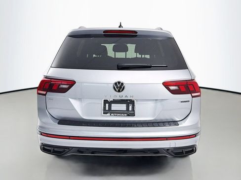 Used 2024 Volkswagen Tiguan SE R-Line AWD/4WD image 6