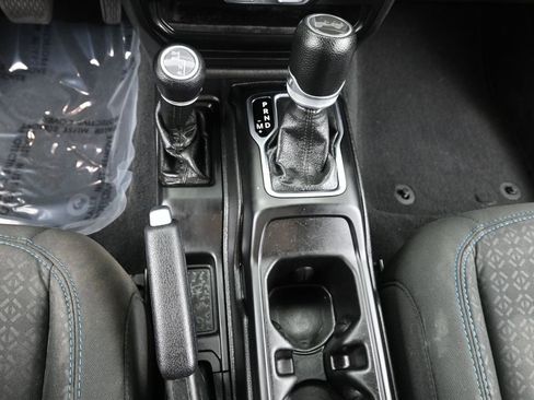 Used 2021 Jeep Wrangler Unlimited Islander image 24