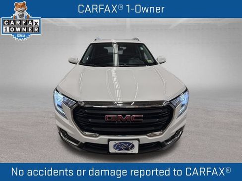 Used 2023 GMC Terrain SLE w/ Driver Convenience Package AWD/4WD image 2