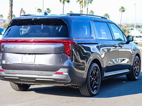 New 2025 Kia Carnival SX Prestige image 9