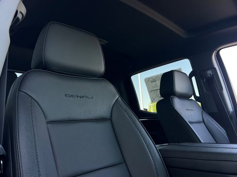 New 2026 GMC Sierra 1500 Denali AWD/4WD image 15