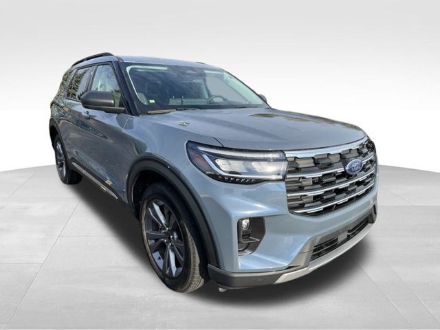 Used 2025 Ford Explorer Active w/ Active Comfort Package AWD/4WD image 7