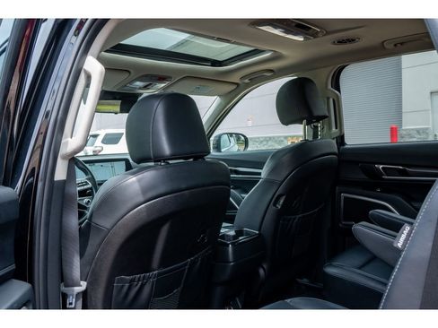 Used 2025 Kia Telluride S AWD/4WD image 14