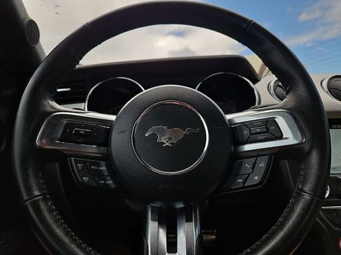 Used 2017 Ford Mustang GT Premium w/ Equipment Group 401A RWD image 30