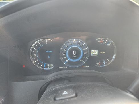 Used 2016 Cadillac Escalade Luxury image 24