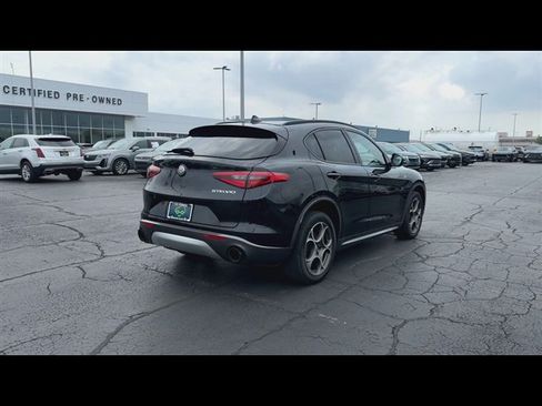 Used 2023 Alfa Romeo Stelvio Ti AWD/4WD image 8
