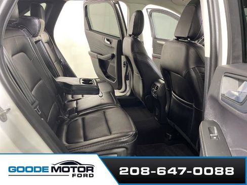 Certified 2022 Ford Escape Titanium w/ Class II Trailer Tow Package image 22